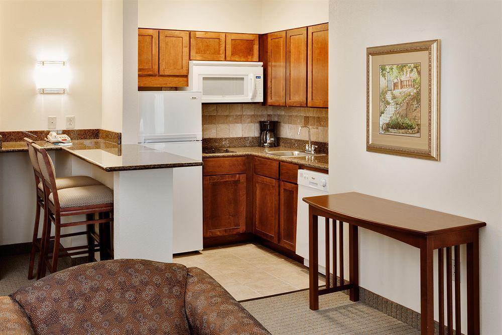 Staybridge Suites Harrisburg-Hershey By Ihg Bilik gambar